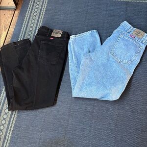 Wrangler Bundle Men's Black & Blue Relaxed Jeans. Size 38x30